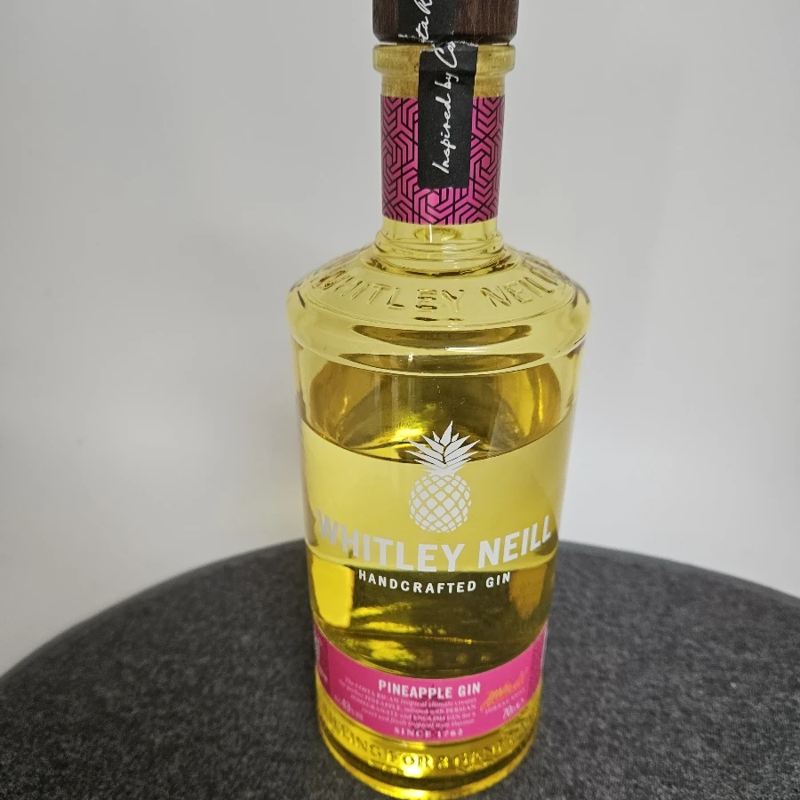 Whitley Neill Pineapple