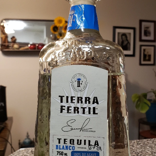 Tierra Fertil Blanco