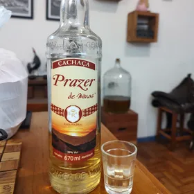 Cachaça Prazer de Minas Estrada Real Ouro Carvalho