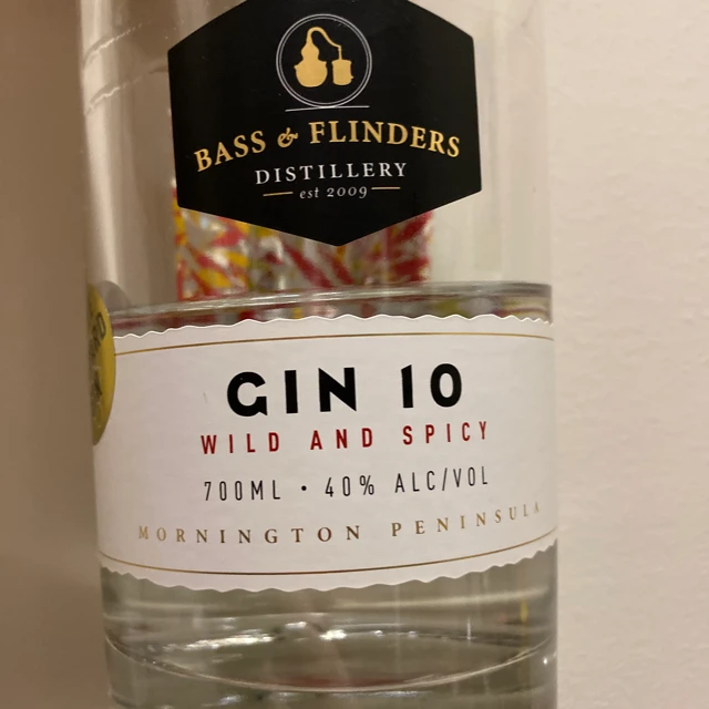 Bass & Flinders Gin 10
