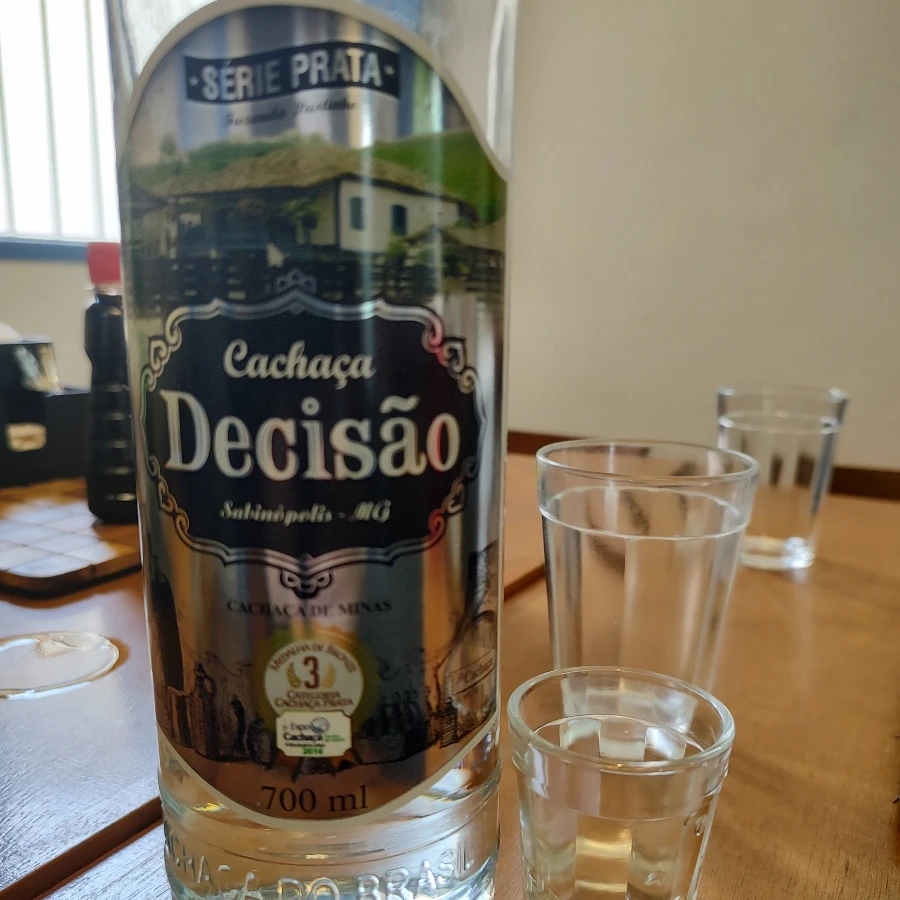 CACHAÇA DECISÃO PRATA JEQUITIBÁ