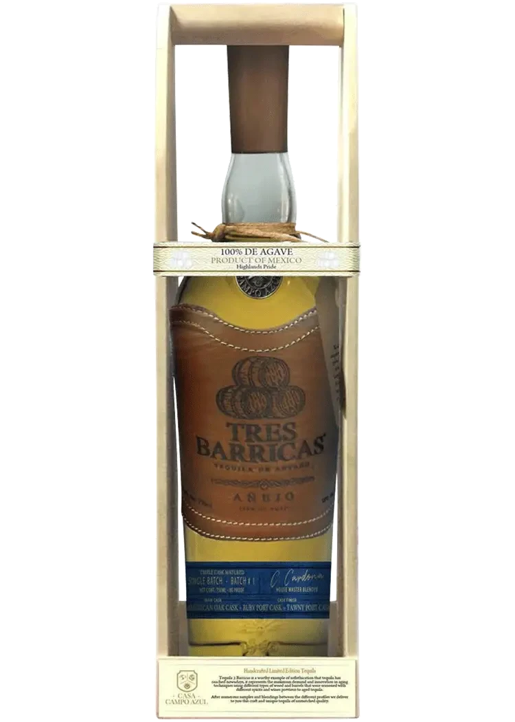 Tres Barricas Anejo