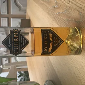 Cuerpo Gold Rum