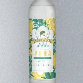 Gracias a Dios Piña Mezcal