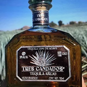 Tres Candados Tequila Añejo