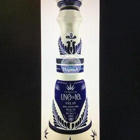 Tequila Uno de 10 Añejo