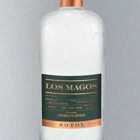 Los Magos Blanco Sotol
