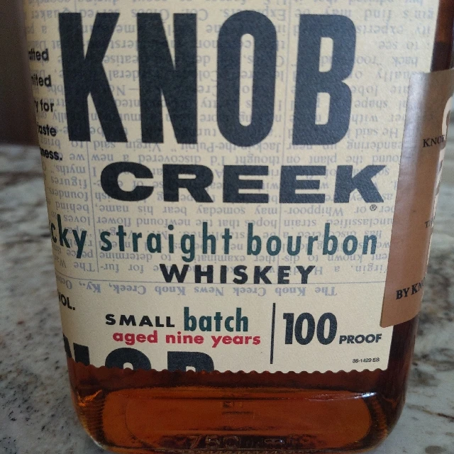 Knob Creek 9 Year - Dusty Red Letters