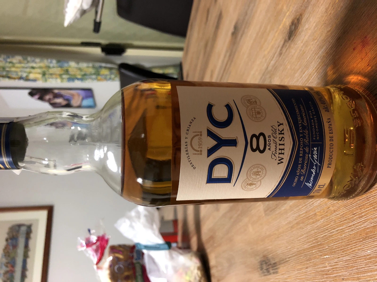 DYC finest Old Whisky