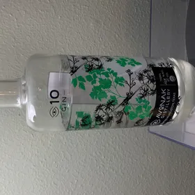 Eye 10 Gin