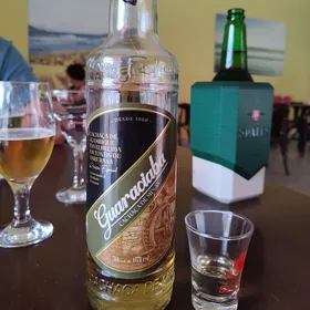 CACHAÇA GUARACIABA RESERVA ESPECIAL AMBURANA