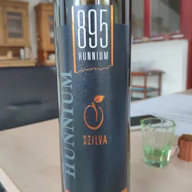 895 Hunnium Szilvapálinka