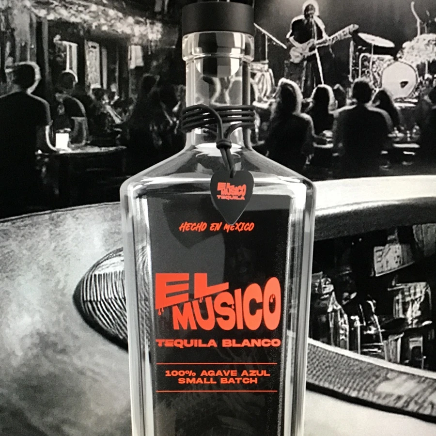 El Musico Blanco