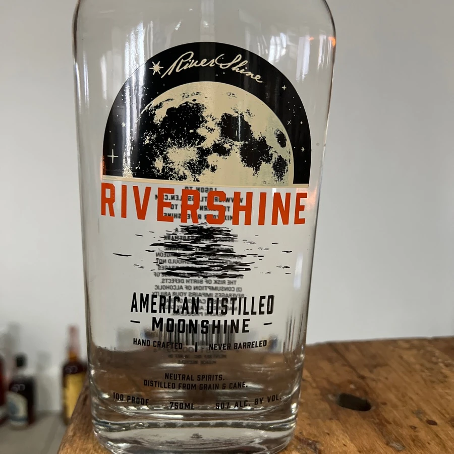 Driftless Glen RIvershine moonshine