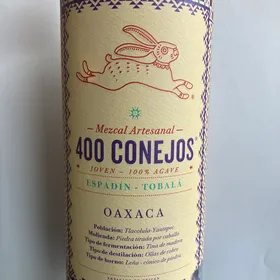 400 Conejos Espadín Tobalá Joven