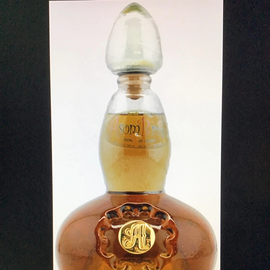Asombroso Añejo