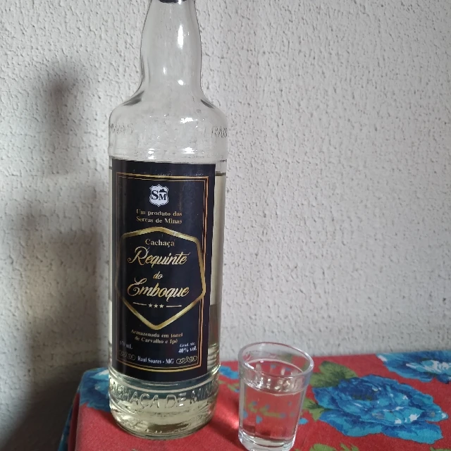 CACHAÇA REQUINTE DO EMBOQUE CARVALHO E IPÊ