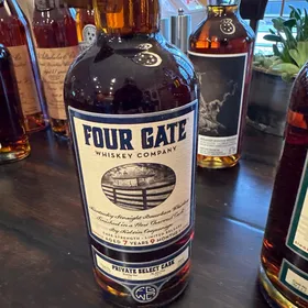 Four Gate Kentucky Straight Bourbon Whiskey Private Select Cask F035