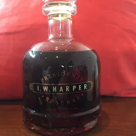 I.W. Harper President's Reserve