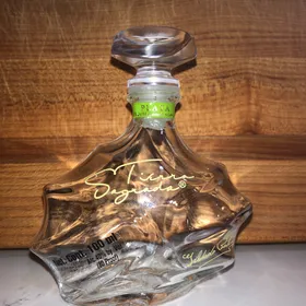Tierra Sagrada Plata