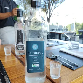 CACHAÇA EXTREMA PREMIUM PRATA JEQUITIBÁ