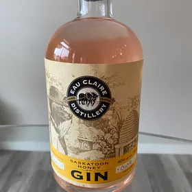 Eau Claire Distillery Saskatoon Honey Gin