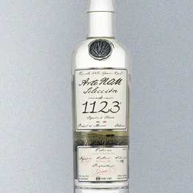 Tequila ArteNOM Selección de 1123 Blanco